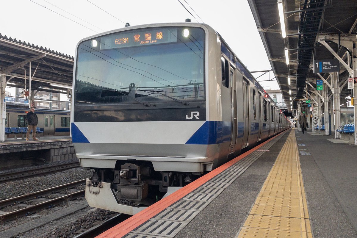 BSE501457's tweet photo. ダイヤ改正後初乗車
623Mいわき行:K452(土浦寄)+K552
今日は第2編成同士の運用
入線時にK2編成(ときわ54号)と並びました
#常磐線 #E531系 #623M #E657系 https://t.co/85ROArk9Oc