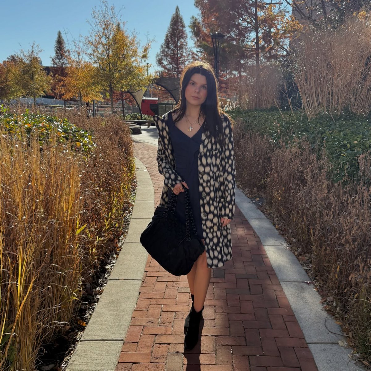 newtoyouinc's tweet image. Outfit details: Coat: Medium Midnight Off White LS Pockets Lanvin. Price: $550.00 Dress: Small Navy Ruched SL V Adolfo Dominguez. Price: $77.00 Shoes: Size 10 Black Ankle Suede W/box Ferragamo. Price: $110.00… #prada #designerconsignment #sustainblefashion #ferragamo #lanvin