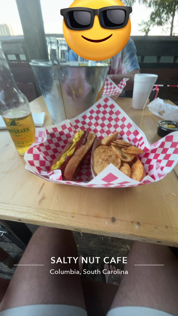 _Lavar_Baller_'s tweet image. Time to celebrate a hard week of logging into chat gpt #letsrip