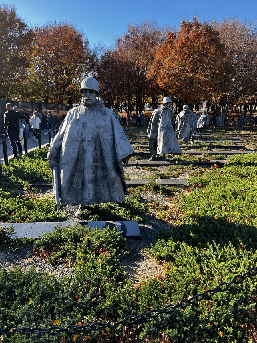 harmonbus2 tweet media