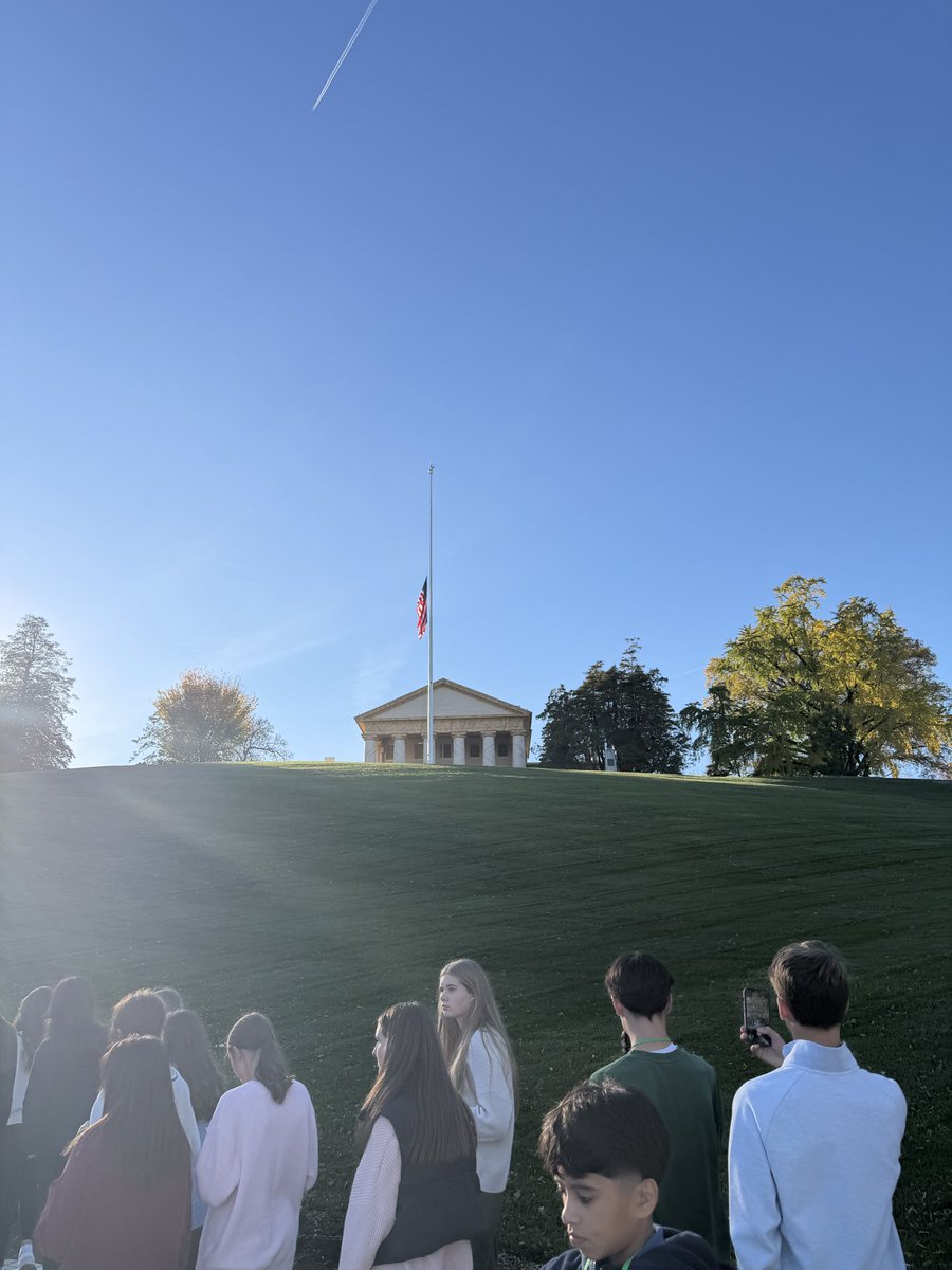 harmonbus2 tweet media