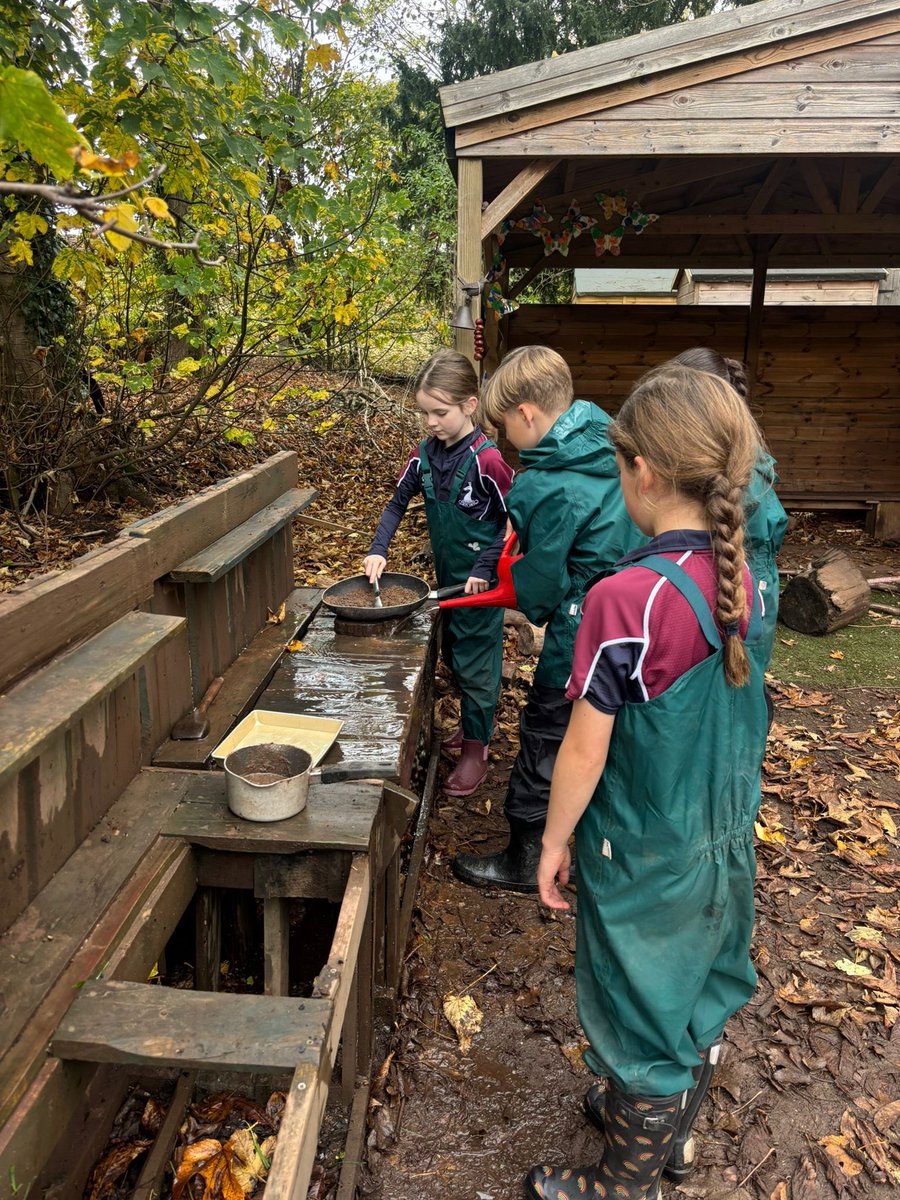 Winterfold English Department tweet media