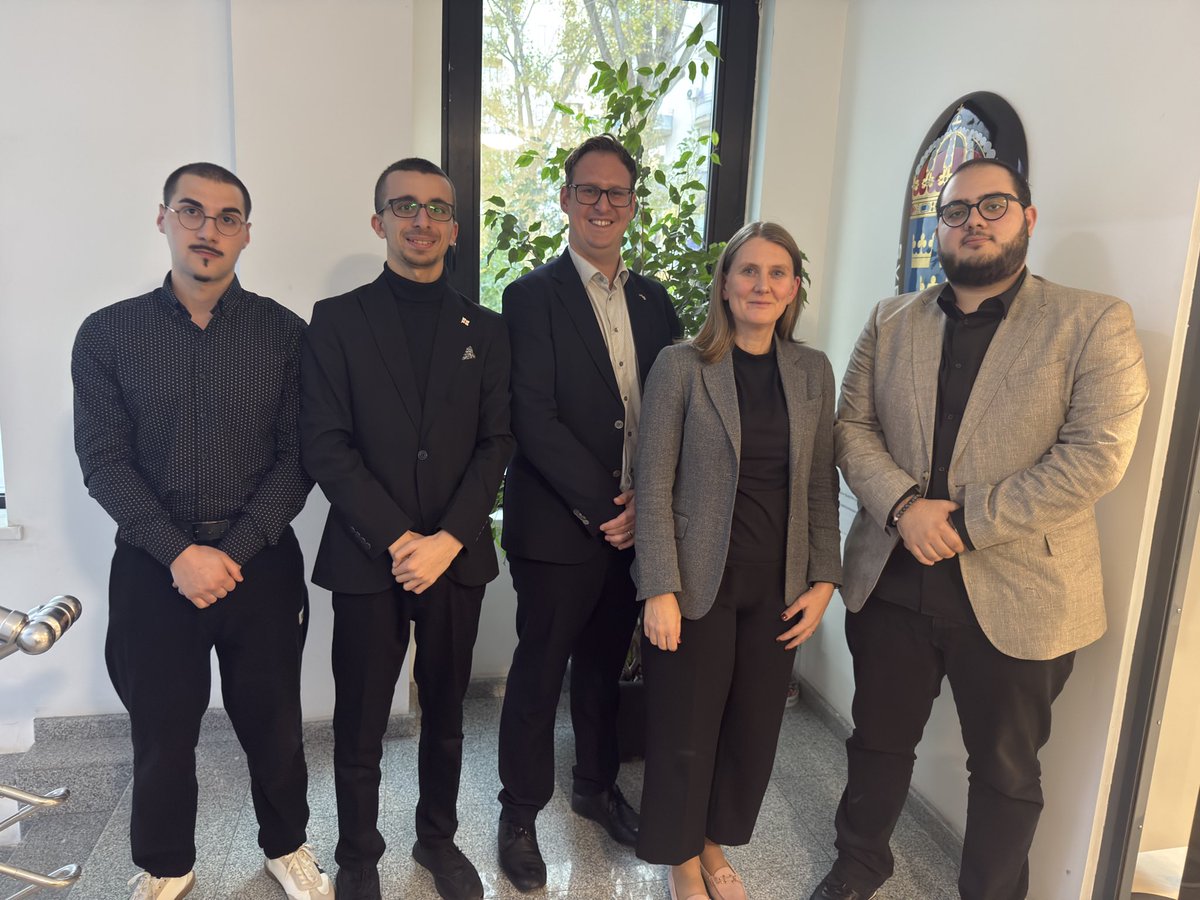 GeoYouthUnion's tweet photo. Thanks to 🇸🇪 @SwedeninGE for this opportunity, and to H.E. Ambassador @annalyb for the meeting.

It’s crucial to stay close to our democratic friends and highlight the role of young people leading 🇬🇪 Georgia’s struggle for democracy despite ongoing repression from the regime. https://t.co/YMZ5haV6hZ