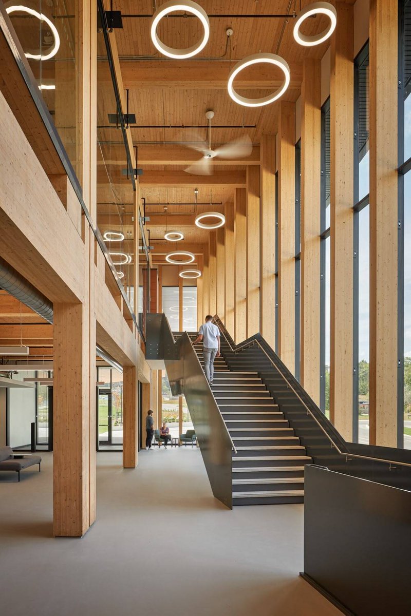 Architizer's tweet photo. Featuring a six-story mass timber frame, the Science Collaboration Centre at Canadian Nuclear Laboratories supports collaborative research while meeting federal net-zero carbon-ready standards.

📍Chalk River, Canada
Project by: HDR
Photos by: Kevin Belanger
Details: https://t.co/oAjv1ndjcg