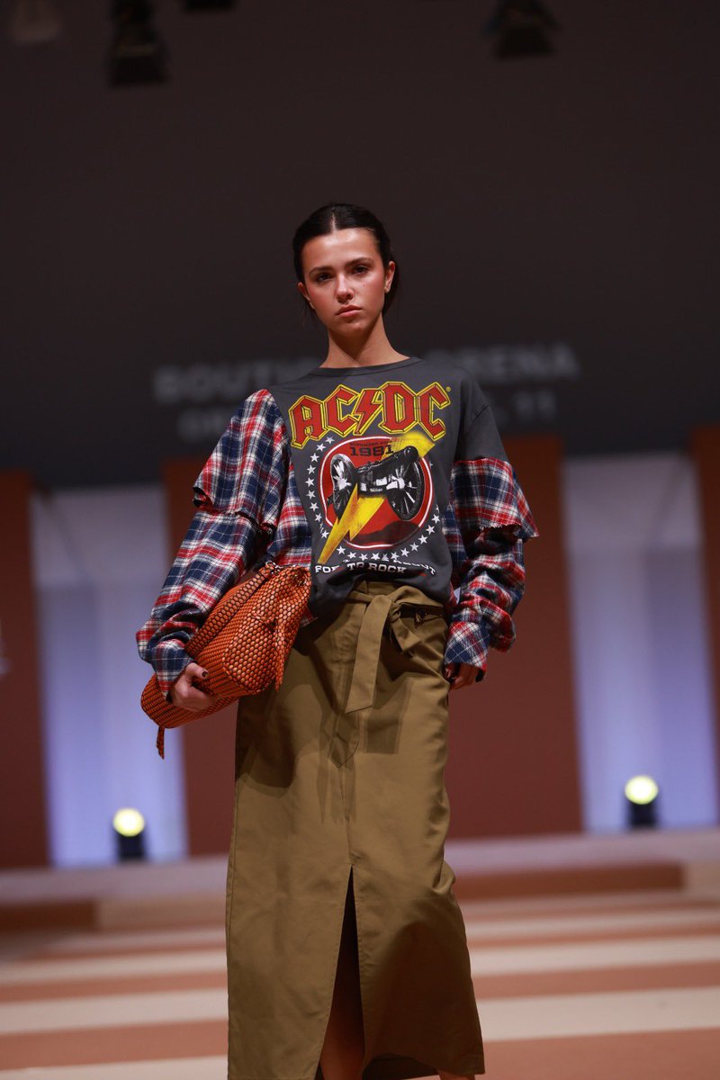 Pasarela Gasteiz On tweet media