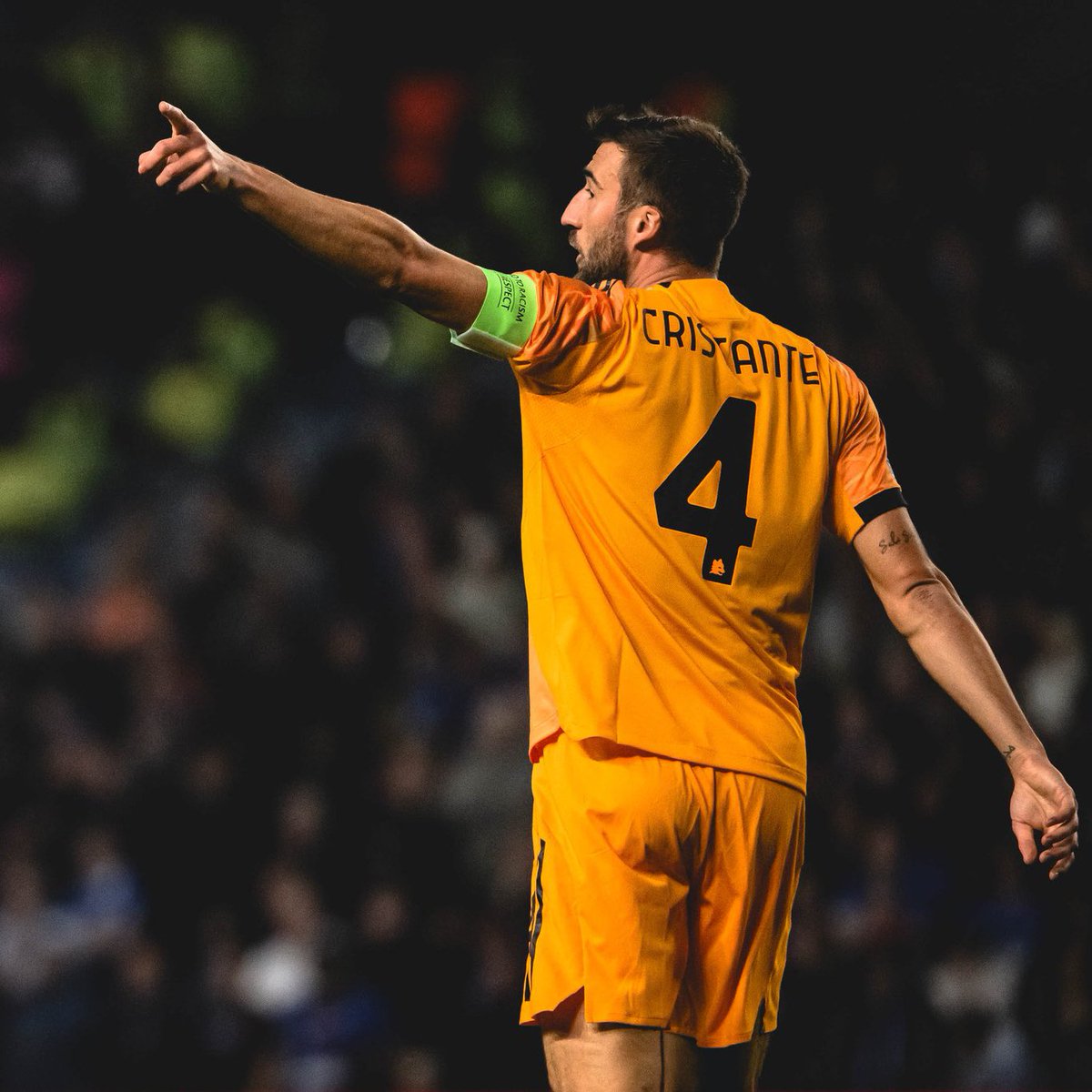 𝗘𝗻𝘇𝗼 💛❤️ tweet media