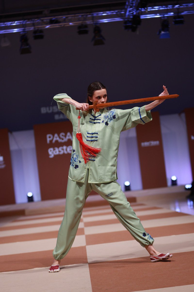 Pasarela Gasteiz On tweet media