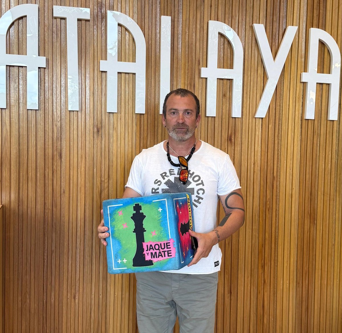 El gran Rulo Paris será la próxima historia de vida de <a href="/jaqueymateok/">Jaque y Mate TV</a>. Hoy radicado en 25 de mayo, alejado del fútbol, pero siempre agradecido y recordando sus años defendiendo los colores del Pincha <a href="/EdelpOficial/">Estudiantes de La Plata</a> 👍👏👏