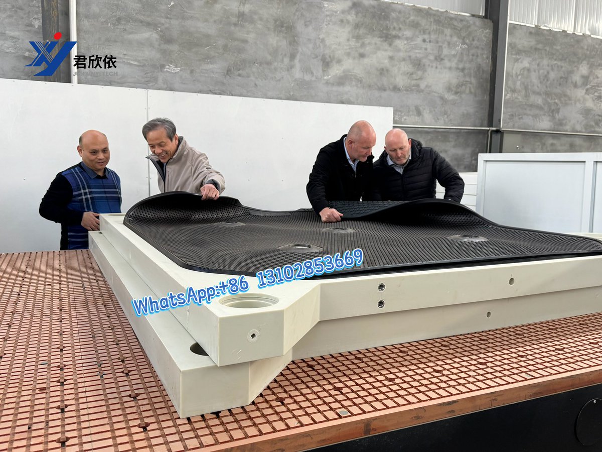 filterplate86's tweet image. The real test is in the details.
Lifting the membrane to examine the core structure of our membrane filter plate shows a true commitment to quality. Their satisfaction confirms our commitment to excellence.

#MembraneFilterPlate #FilterPress #QualityInspection #MadeInChina