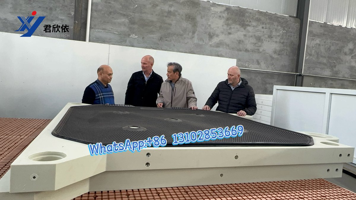 filterplate86's tweet image. The real test is in the details.
Lifting the membrane to examine the core structure of our membrane filter plate shows a true commitment to quality. Their satisfaction confirms our commitment to excellence.

#MembraneFilterPlate #FilterPress #QualityInspection #MadeInChina