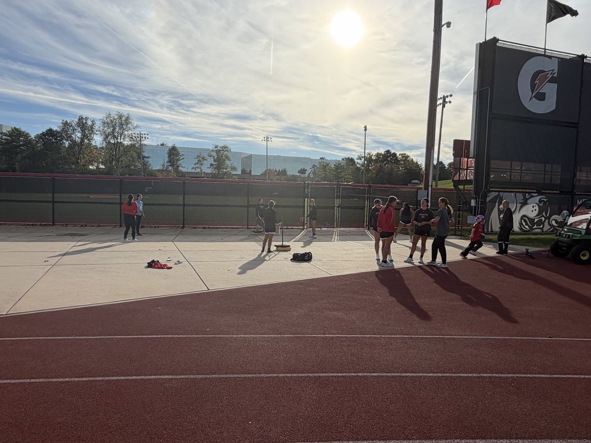 MUSaintsSoccer's tweet image. MUW⚽️ getting ourselves ready for our GLVC Quarterfinal matchup at home Sunday in a very tough noon tilt vs Rockhurst!!  Monday off and Tuesday a regeneration day as we played pickleball, spike ball, can jam and finished with a huge kickball game 🤩👏👍🙏!!
#funinthesun
