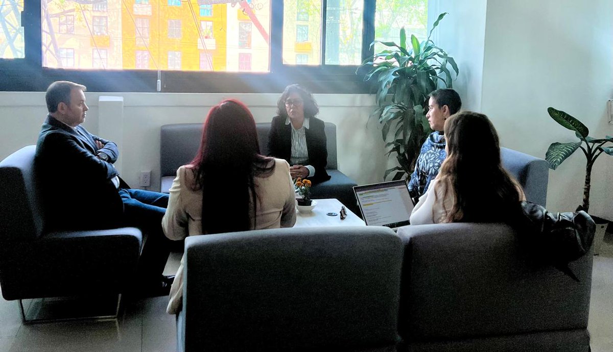 icat_cdmx's tweet photo. @TrabajoCDMX y el ICAT CDMX nos reunimos con el equipo coordinador del proyecto #EU4DECENTWORK, implementado por @expertisefrance en colaboración con @AFD_es, para establecer una ruta de cooperación que fortalezca la capacitación y certificación laboral.

#ICATCDMX #UtopíaLaboral https://t.co/LEAvUY88Nm