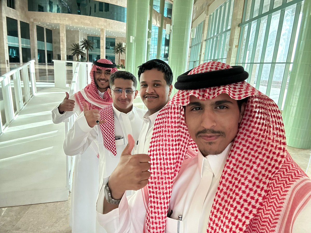 saud_enizi's tweet photo. أول تجربة لنا في تحدي المقترحات البحثية العلمية، والحمد لله حققنا المركز الثالث 🥉
تجربة مليانة شغف وتحدي وتعلّمنا منها كثير، خصوصًا عن teamwork 💪
فخور في أخوياي وباللي وصلناه، والبداية إن شاء الله لأشياء أكبر 🔥
شكرًا ياعياللل @Muaiad_ @hm7274 @e3llev 👏🏻👏🏻👏🏻 https://t.co/FHZMyxX8bj