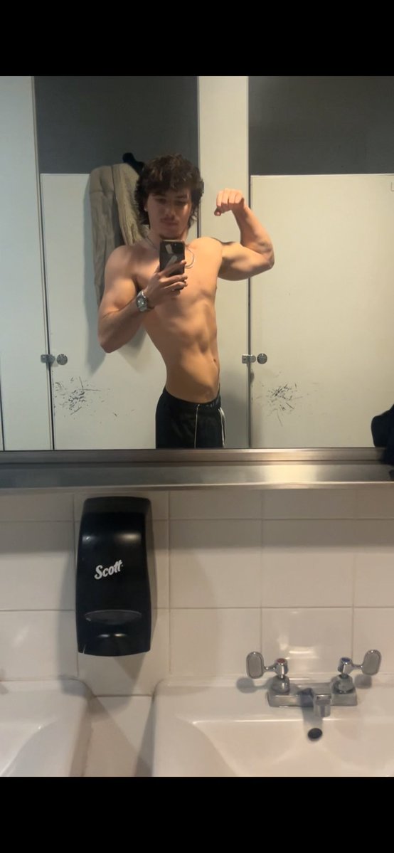 It’s time to worship masters wallet. #findom #humanatm #cashmaster #paypig #alpha