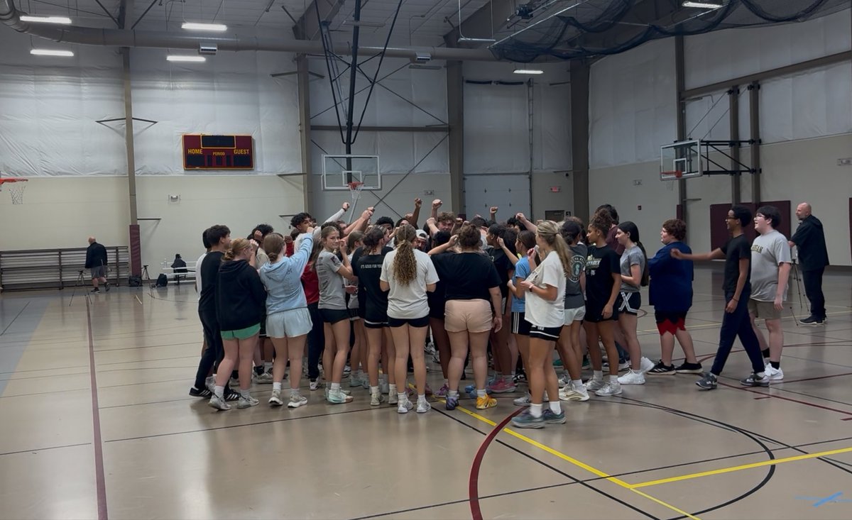 BWBobcatBall's tweet image. 62 Bobcats at Day 2 of speed training! This is just the beginning. Bobcats are going to get better and ALL our kids are going to work together to do it! #SpotTheBall #FeedTheBobcats 
🏀 🏈 🤼 ⚾️ 🥎 🏐 🎾 🏃🏽‍♀️‍➡️ ⚽️
