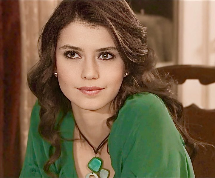 Bihter💚

#KivancTatlitug #BerenSaat  #Askimemnu #askmemnulove #love