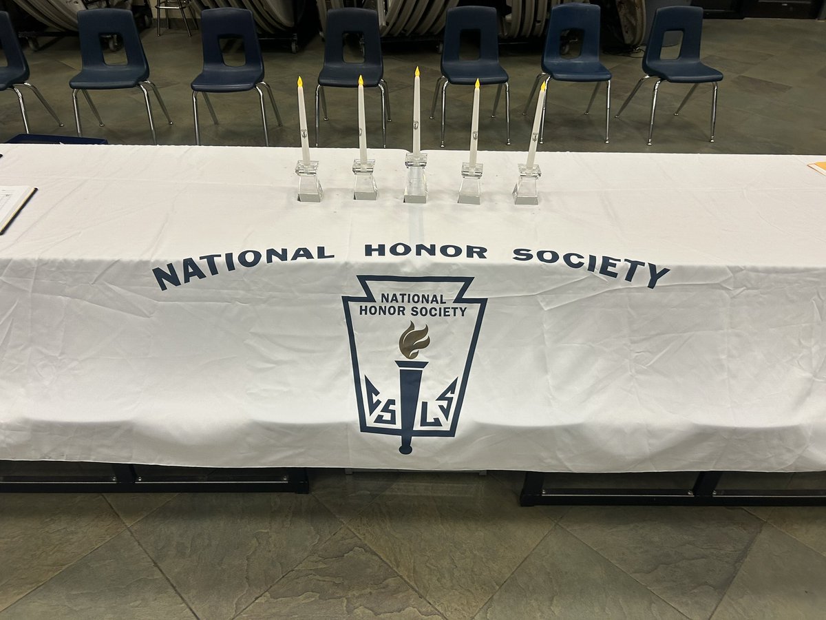 Ahmad R. Traylor tweet media