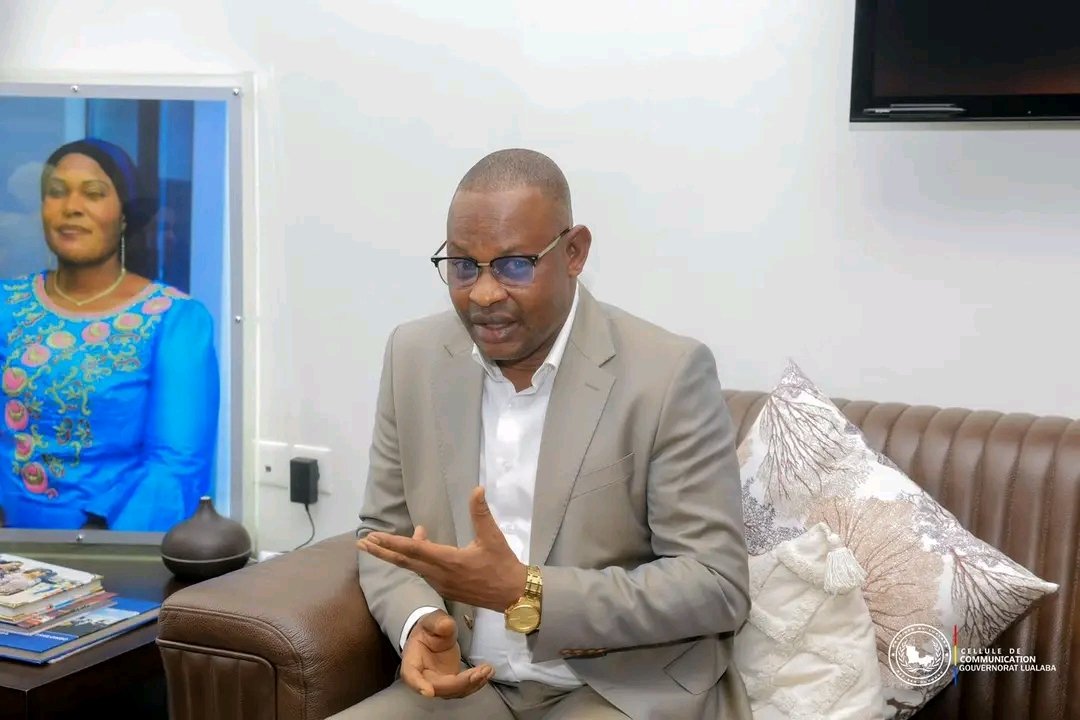 BilamboPat30382's tweet photo. #Kolwezi: Le Ministre de l’Emploi et du Travail, #Ferdinand #MASSAMBA est arrivé ce jeudi à Kolwezi, pour une mission officielle centrée sur deux temps forts : la visite du futur Grand Centre de Préparation Professionnelle de l’#INPP, actuellement en construction et le lancement https://t.co/uvRlEY9t1R