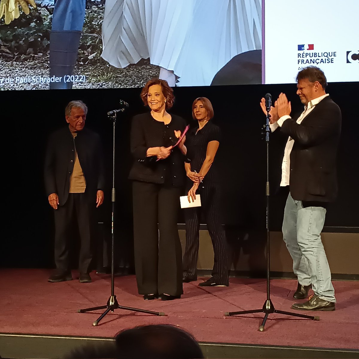 Belle soirée d'ouverture de la rétrospective consacrée à la talentueuse #SigourneyWeaver à la <a href="/cinemathequefr/">La Cinémathèque</a> . Merci @<a href="/mulderville/">Mulderville</a>