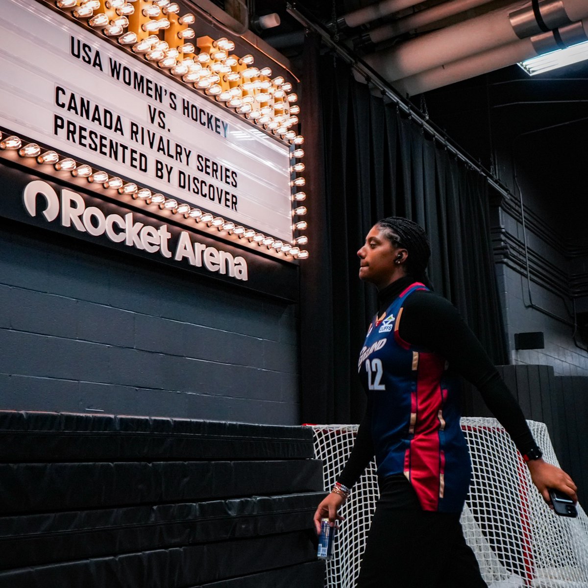 There’s playing on home soil… and then there’s playing at home.

Cleveland Heights’ own Laila Edwards is repping <a href="/cavs/">Cleveland Cavaliers</a> Larry Nance Jr.’s jersey tonight 👏

#RivalrySeries, presented by <a href="/Discover/">Discover</a>.