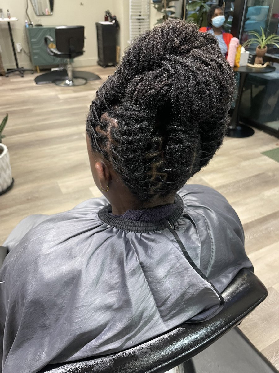 Client came in &amp; shared the sweetest news, she just got married and will be celebrating with loved ones. I couldn’t give her anything ordinary for such a special moment 👑✨