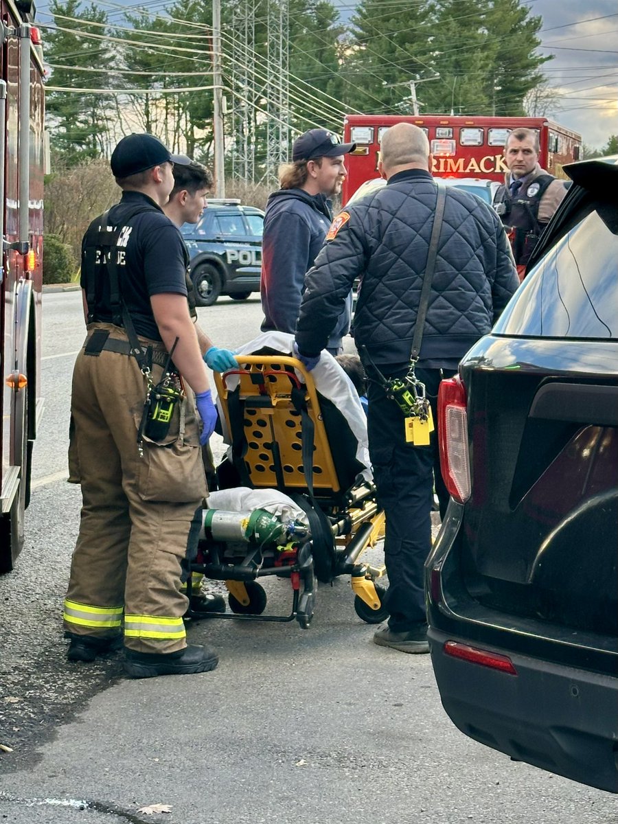 Officials say a man who is a potential witness in the killing of a Concord woman last week is now in the hospital after a search in Merrimack. 

Read more about what happened here: wmur.com/article/merrim… 

#nhnews #wmur #breakingnews