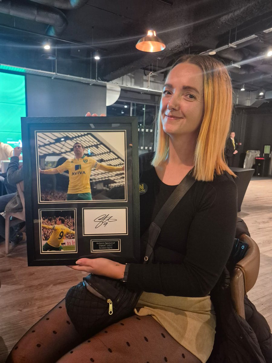 NicolNicholls's tweet photo. Great night raising money for @NorwichCityCSF and a nice little  @Grantholt31 raffle prize 💛💚
.
#ncfc #teamcsf #onthebuzzercity https://t.co/hEVBwFwDAK