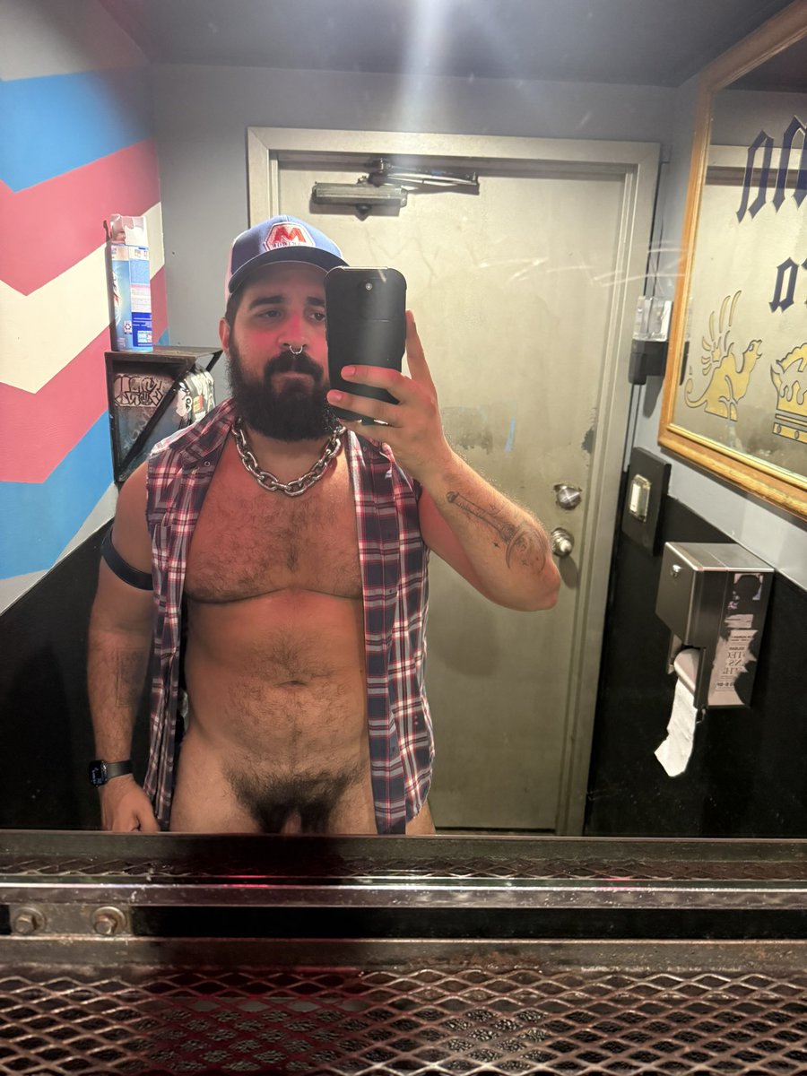 Whatever. Bush and shaft on the main.