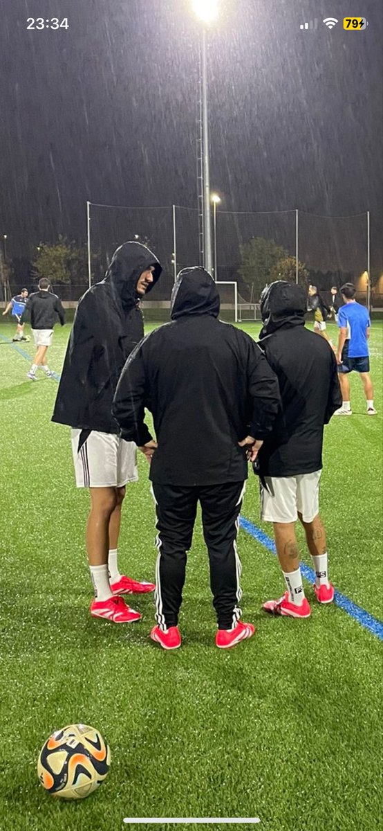 Andrés Parada tweet media