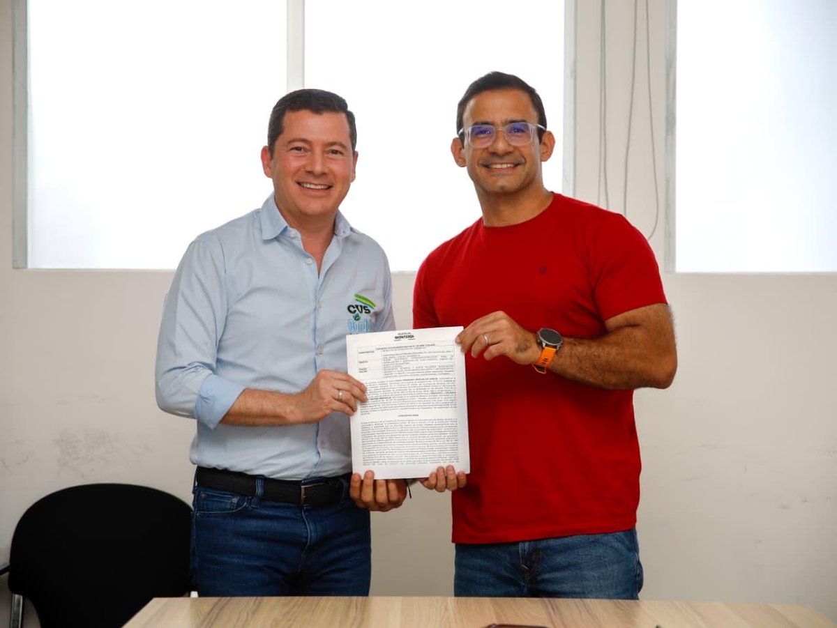 El director de la CVS, Orlando Medina, y el alcalde de Montería, Hugo Kerguelén, firmaron un convenio para implementar el Plan Forestal Urbano de la ciudad, el cual permitirá la construcción de los primeros corredores verdes.