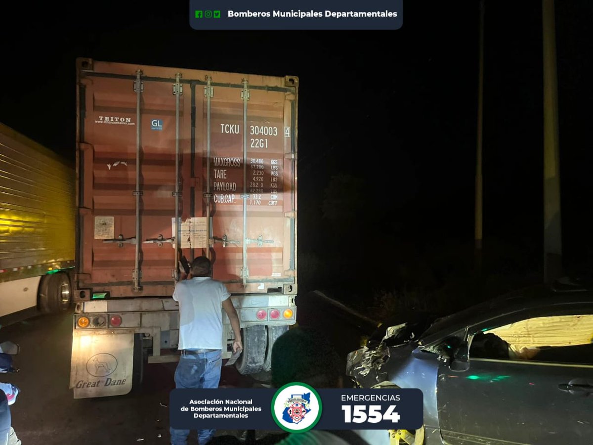 🚨 EmergenciaCBMD | ACCIDENTE DE TRÁNSITO 🚨🚑

Kilómetro 132 Ruta al Atlántico, vehículo liviano colisiona en la parte trasera de un vehículo de transporte pesado.

Elementos de <a href="/ASONBOMDGT/">ASONBOMD GUATEMALA</a> de la estación de Río Hondo a bordo de la unidad A-7 asisten brindando atención