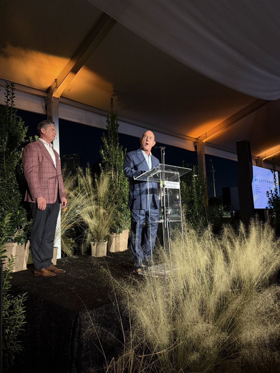 Ten years ago, the ten miles of Buffalo Bayou Park opened. That’s a big milestone. And its upcoming expansion into the East End is worth celebrating.

Tonight, we toasted <a href="/buffalobayou/">Buffalo Bayou Partnership</a> and their 39 years of creating great public spaces for Houston.