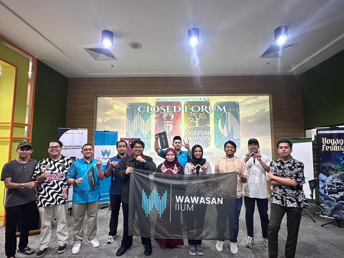 amenulrahman's tweet photo. Projek 25/26 - 26/27. Satu long term projek yang akan menguntungkan semua.

Aku percaya calon yang dihantar buat Kali pertama dibawah "payung" Wawasan akan benar benar membawa aspirasi berkhidmat untuk mahasiswa.

Bismillah, demi wawasan! https://t.co/k9jyeA7PzQ