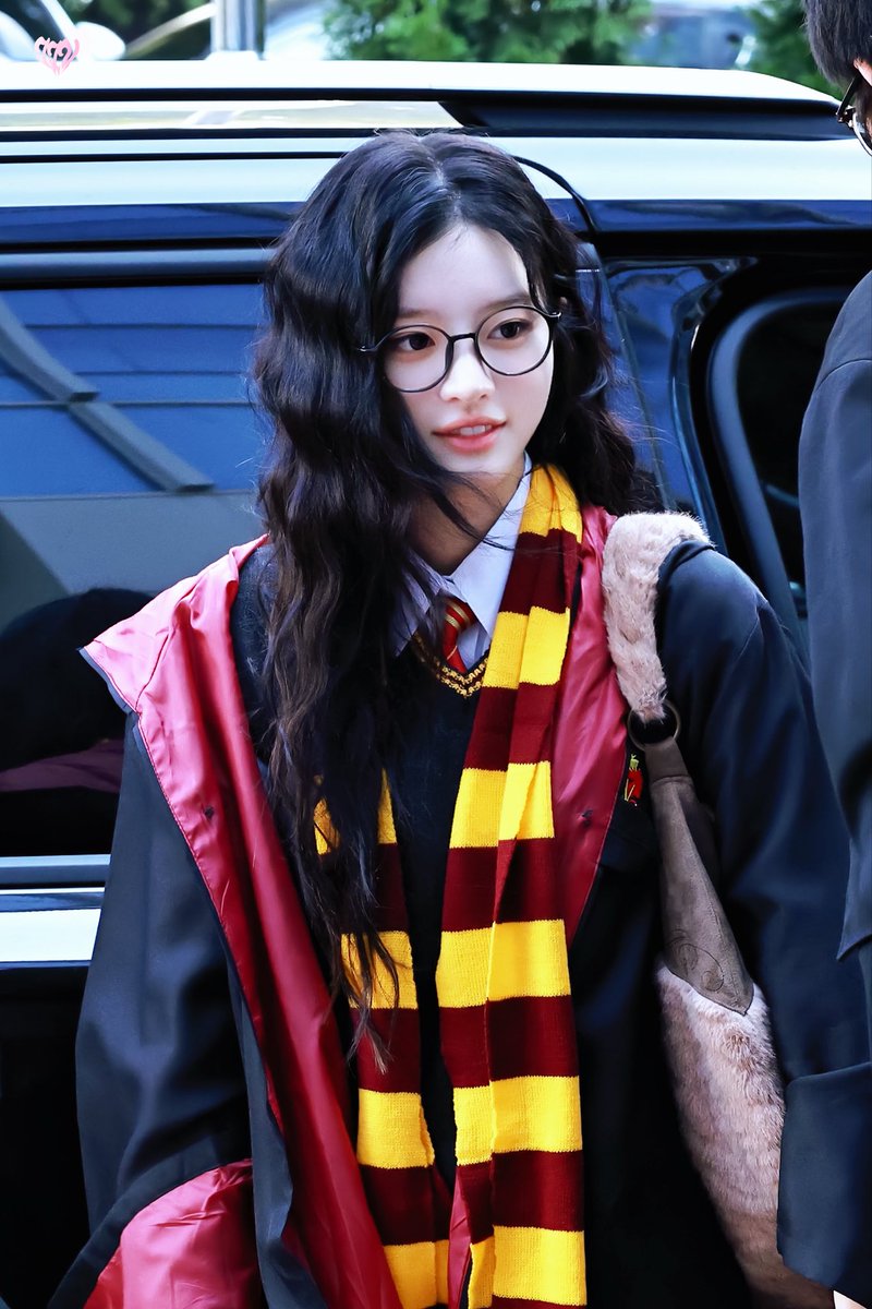 TiraminZZU_'s tweet image. 251107
Harry Potter👀
#ILLIT #아일릿 #MINJU #민주