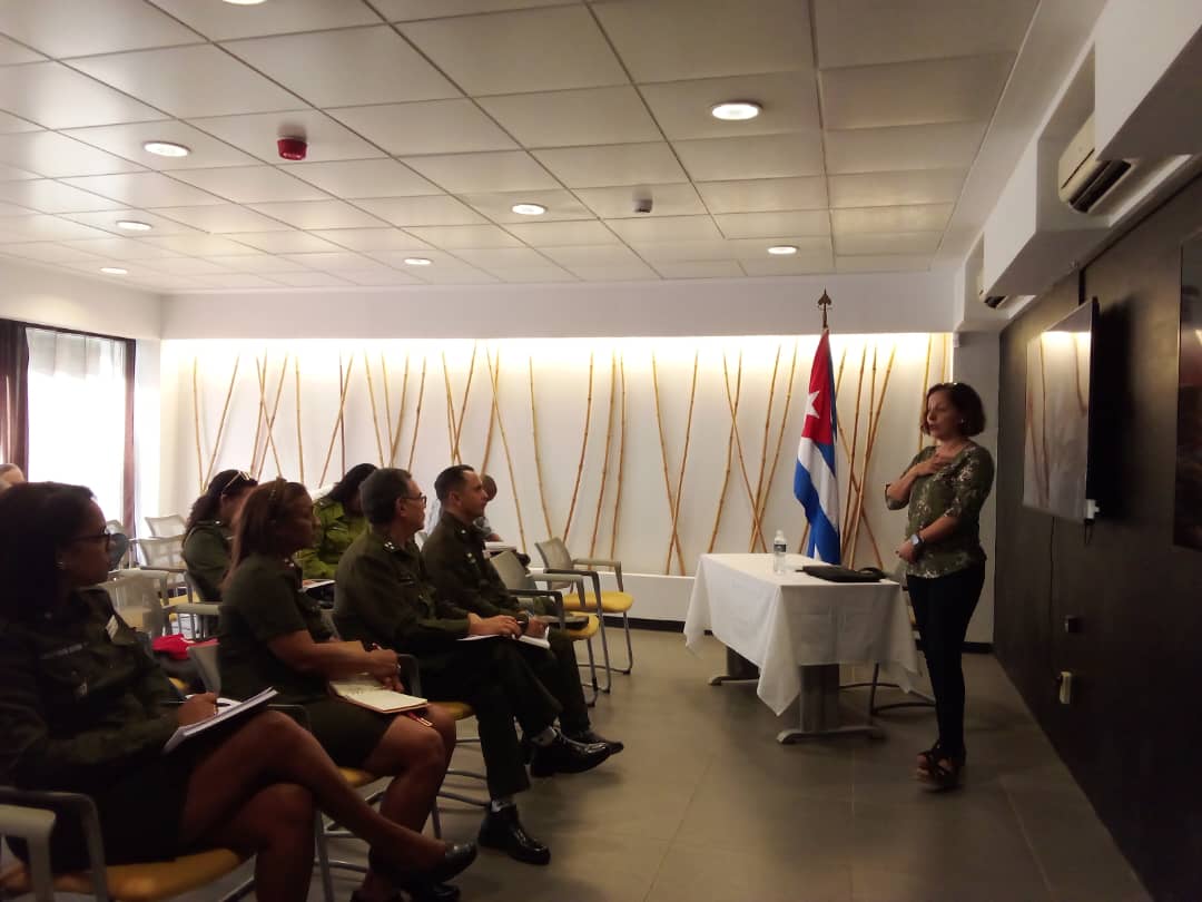 Continúa la preparación en el Minint de sus especialistas para la correcta implementación de la Ley de Comunicación Social,  con conferencias de directores generales del Instituto de Información y Comunicación Social de #Cuba