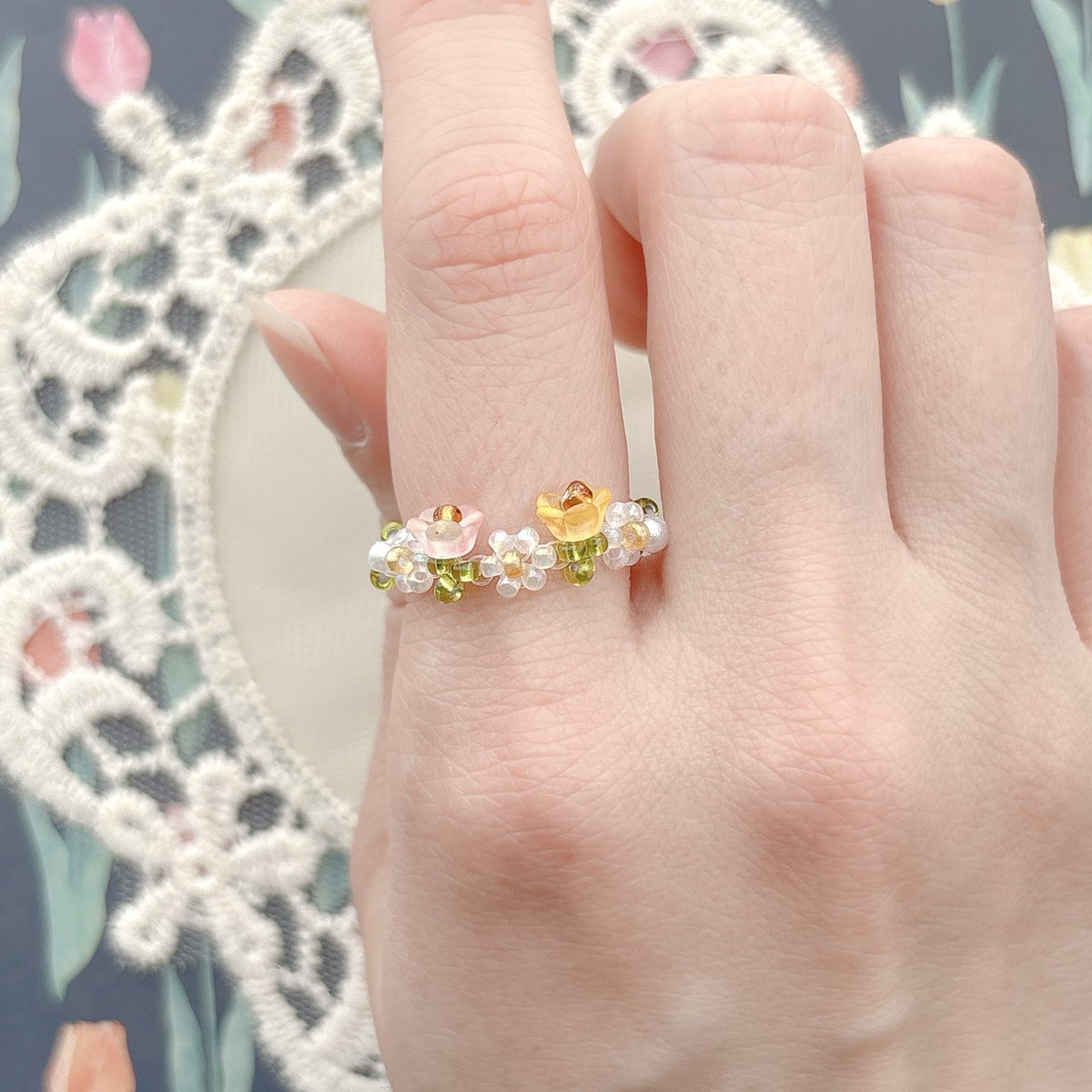 n_a_m_u_76's tweet image. tulip🌷

pop color🌈☁️

#Namu #handmade #beads #seaglass #tulip #チューリップ