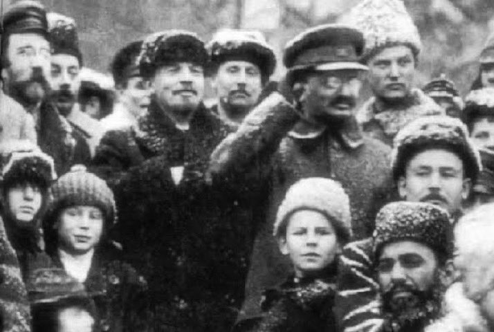 hoy 108 años de la revolución rusa. la mejor irrupción histórica de las masas en el gobierno de sus propios destinos.  ojalá nos inspire
