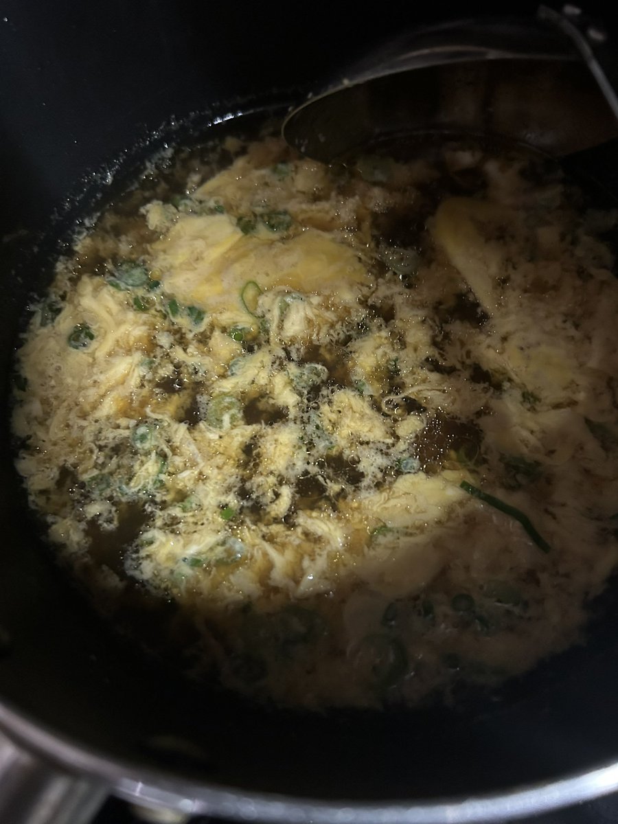 鶏がらスープの素なくて、すき焼きのタレで代用したらバカ甘い卵スープできた