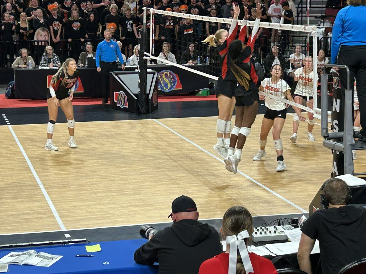 Lady Knights Volleyball tweet media