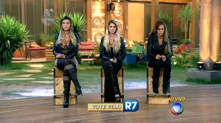 lima_1624's tweet photo. Roças com icônicas com a mesma energia!! As três sabem que são as protagonistas @GalisteuOficial @RodrigoMCarelli #AFazenda #eliminaçãoafazenda #EliminacaoAFazenda #AFazenda17 https://t.co/euEs3wDbzL