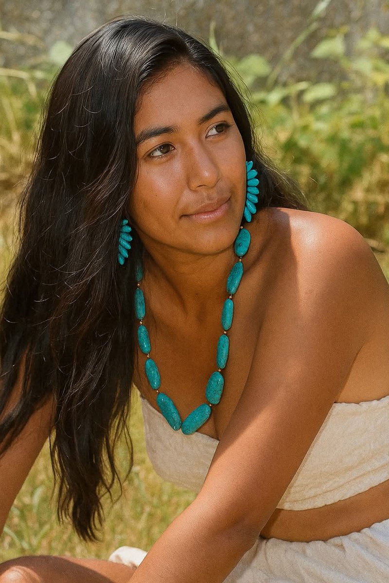 “💬 Comment ‘ᏣᎳᎩ Strong’ if you’re proud of your roots.”