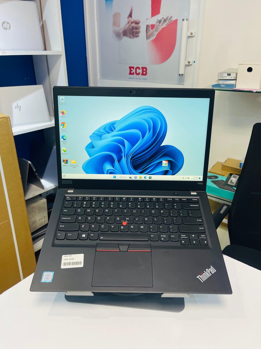 EdwinNgany's tweet image. Business twitter what are you selling today ?

Get Lenovo ThinkPad T490s from @ecbtechnologies 
•8th Generation
•Intel Core i7 Processor
•Windows 11 Pro
• Storage 512GB SSD Storage
•16GB RAM
•Speed: Up to 4.00Ghz
•14” Full HD 
•Intel UHD Graphics
•Selling Price:…