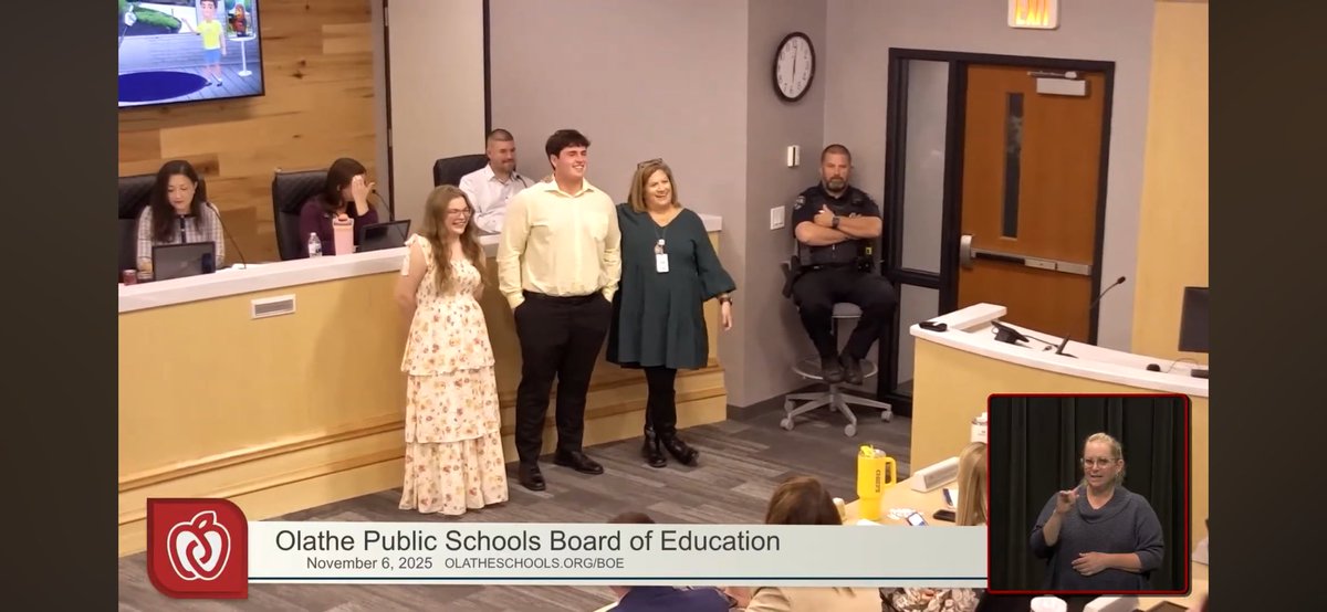 OE Hawk Talkers tweet media