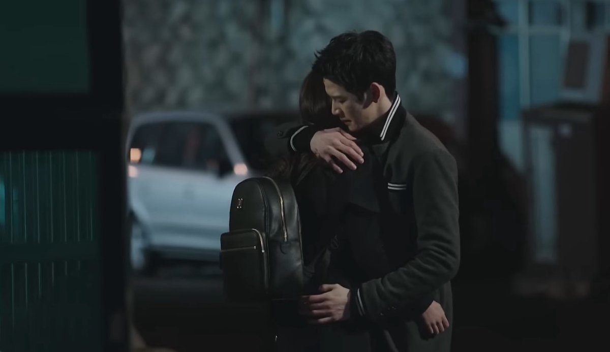 YooSeung_Hoon_'s tweet photo. I will hug you for last time @ImSooAh_ https://t.co/yPMY0jDU2Q