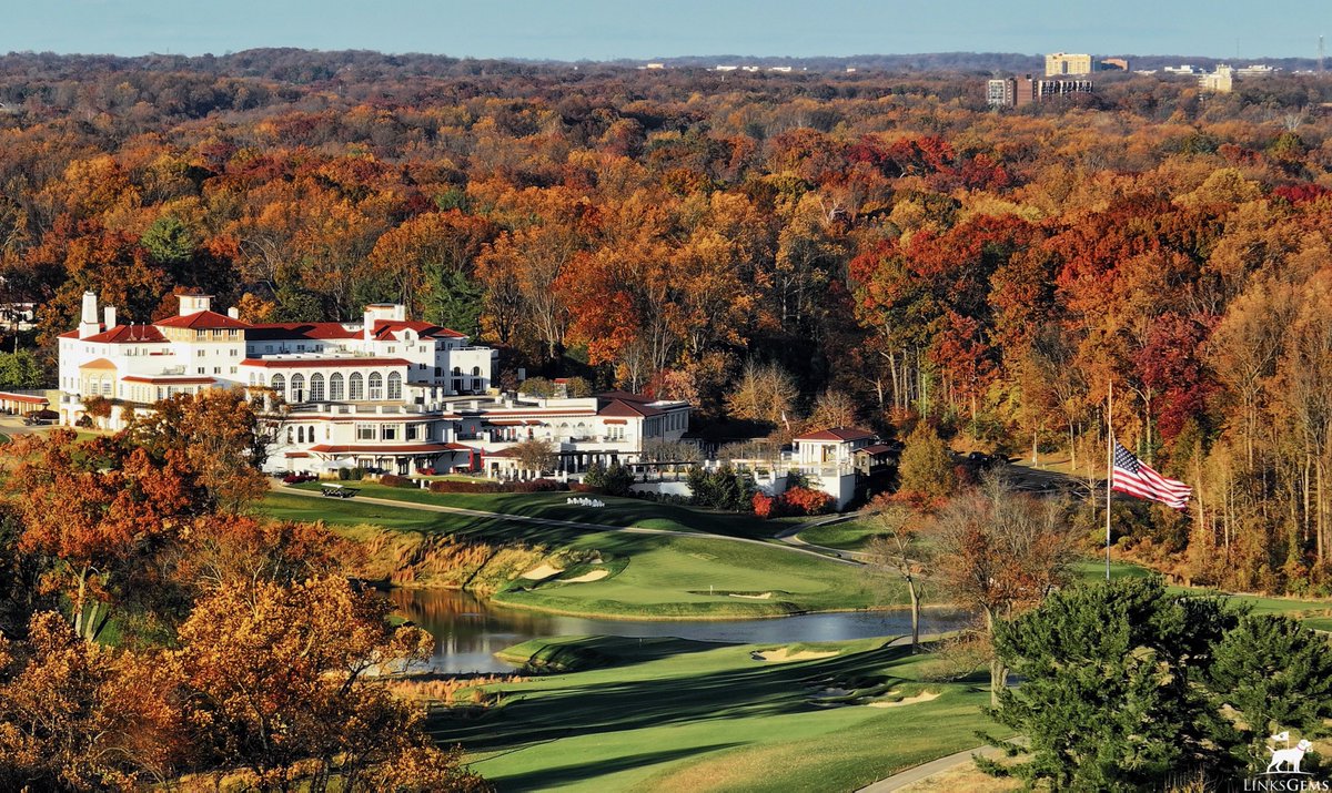 LinksGems's tweet photo. Congressional Country Club is absolutely dazzling this week in spectacular fall colors, as autumn makes its way down the east coast. https://t.co/h5cKKQVnbA