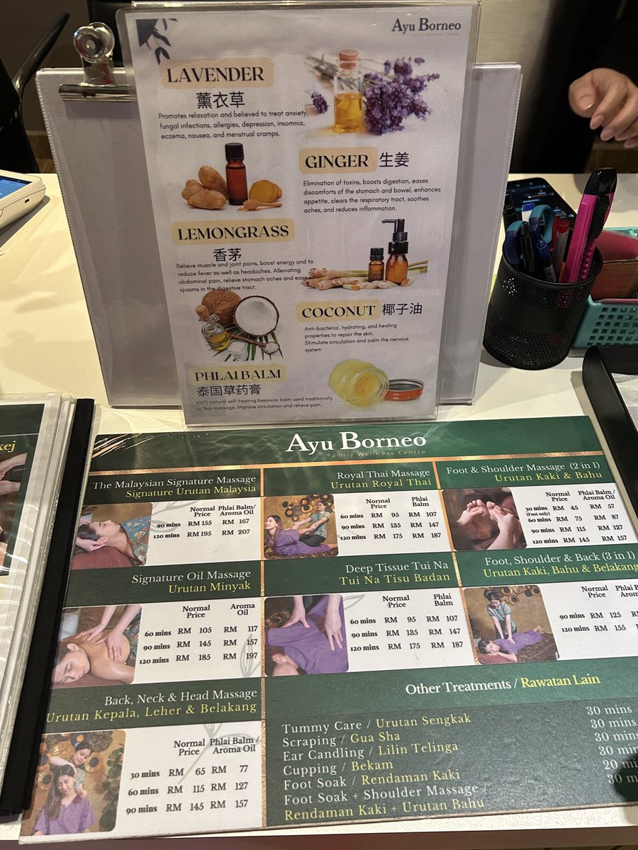 Nurintashaa's tweet photo. Kepada waniter, kalau ada duit lebih pergilah massage. 

If dekat Ayu Borneo, boleh try the malaysian signature massage tu.

Pastu request for lavender oil. Confirm korang tertidur waktu massage. Perfect 😭👍🏻 https://t.co/5YVCc288N8