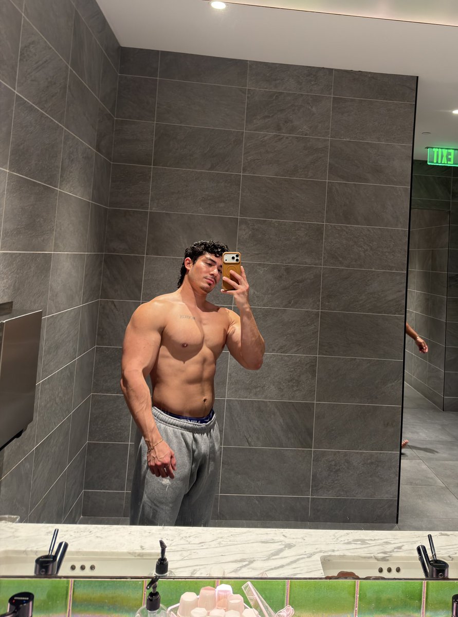 Alex Garcia tweet media