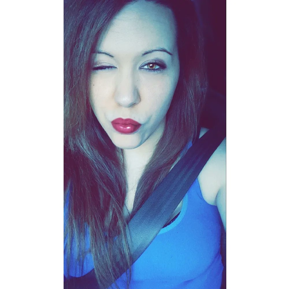0h_ye5_d4ddy's tweet photo. Thirsty thursday vibe! Come say hi! Arc raiders here we come 😈
https://t.co/Dxa071GDmG https://t.co/hzvX80jvlT