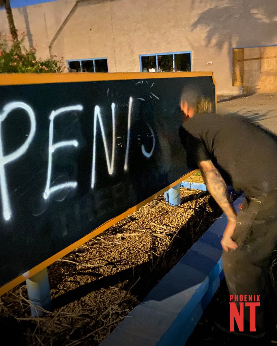 phoenixnewtimes's tweet image. For this week’s cover story, infamous artist Penis Man spoke with us about his origins, motivations and feelings about being a local hero.

Full Q&amp;amp;A: phoenixnewtimes.com/arts-culture/p…