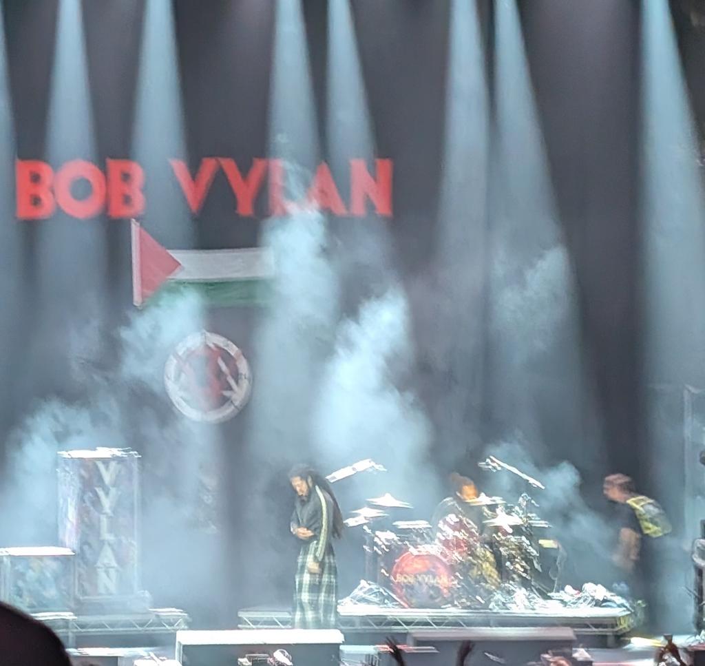 _Inno's tweet image. Well, that was something else. Bob Vylan are incredible live.